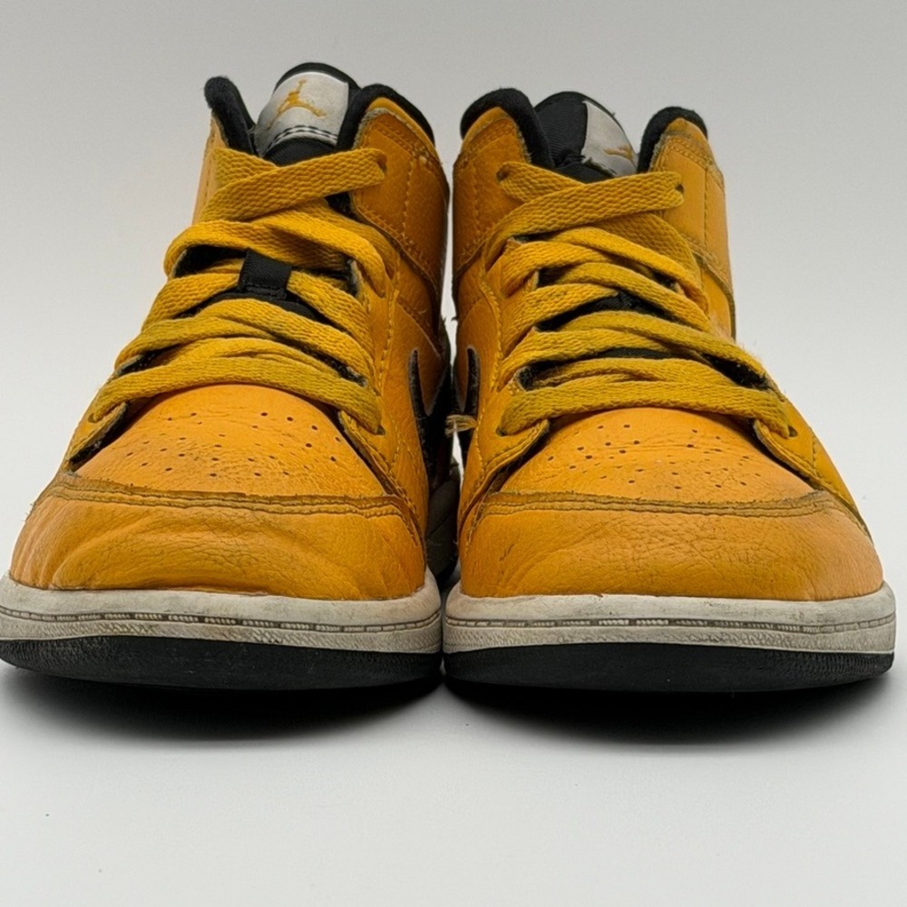Jordan 1 Mid University Gold 640734-700 2.5Y - Picture 4 of 14